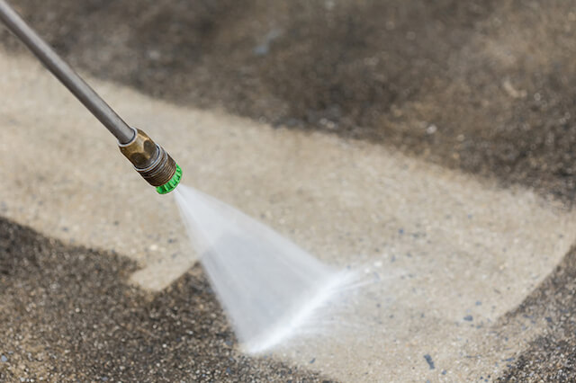 parking lot pressure washing in inglewood